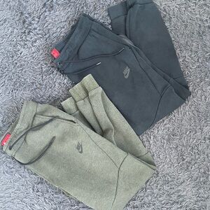 Men Size Small Nike Tech Sweatpants Bundle of 2
